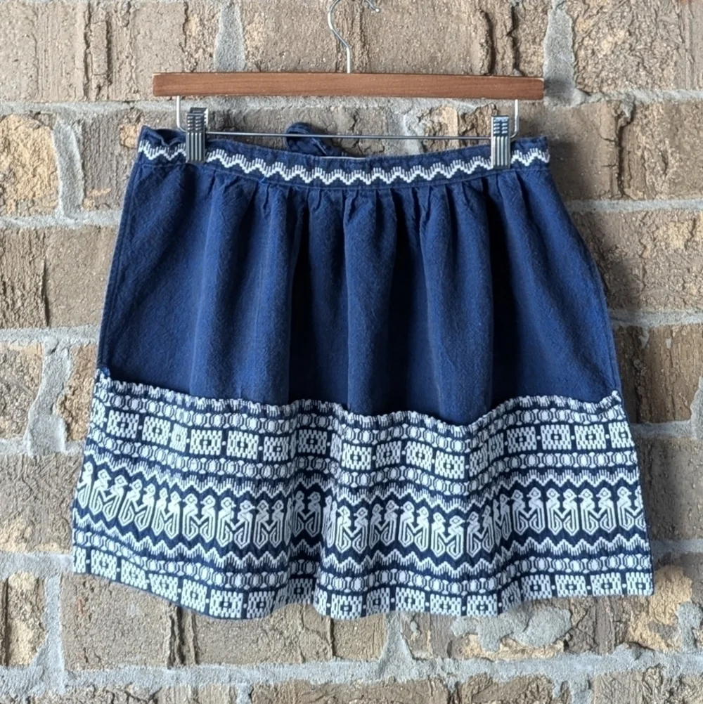 Vintage Guatemalan Mayatex Navy Blue Embroidered Apron 4 Pockets Tie Waist